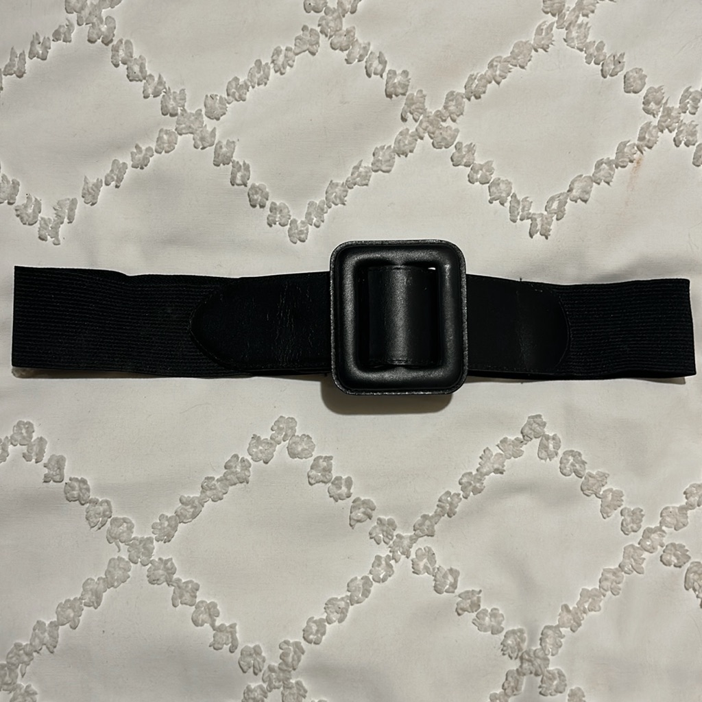 Black Buckle Belt With Leather Straps And Adjustable Leather Buckle